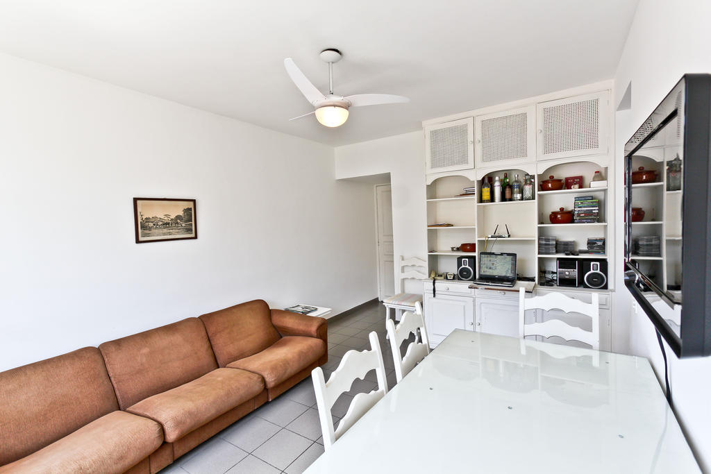 Apartamento Ipanema Posto 9 , 2 Quartos Com 2 Quadras Da *